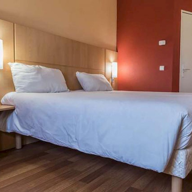 Hotel Ibis Lei Falaises Oran Algeria Tutondo
